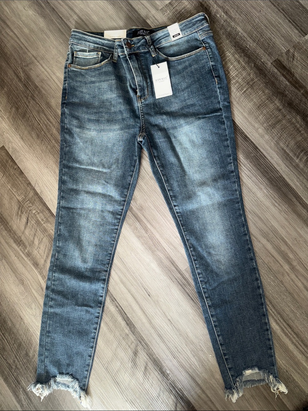 NEW Judy Blue Jolene mid rise skinny jeans shark bite hem 13 31 womens stretch